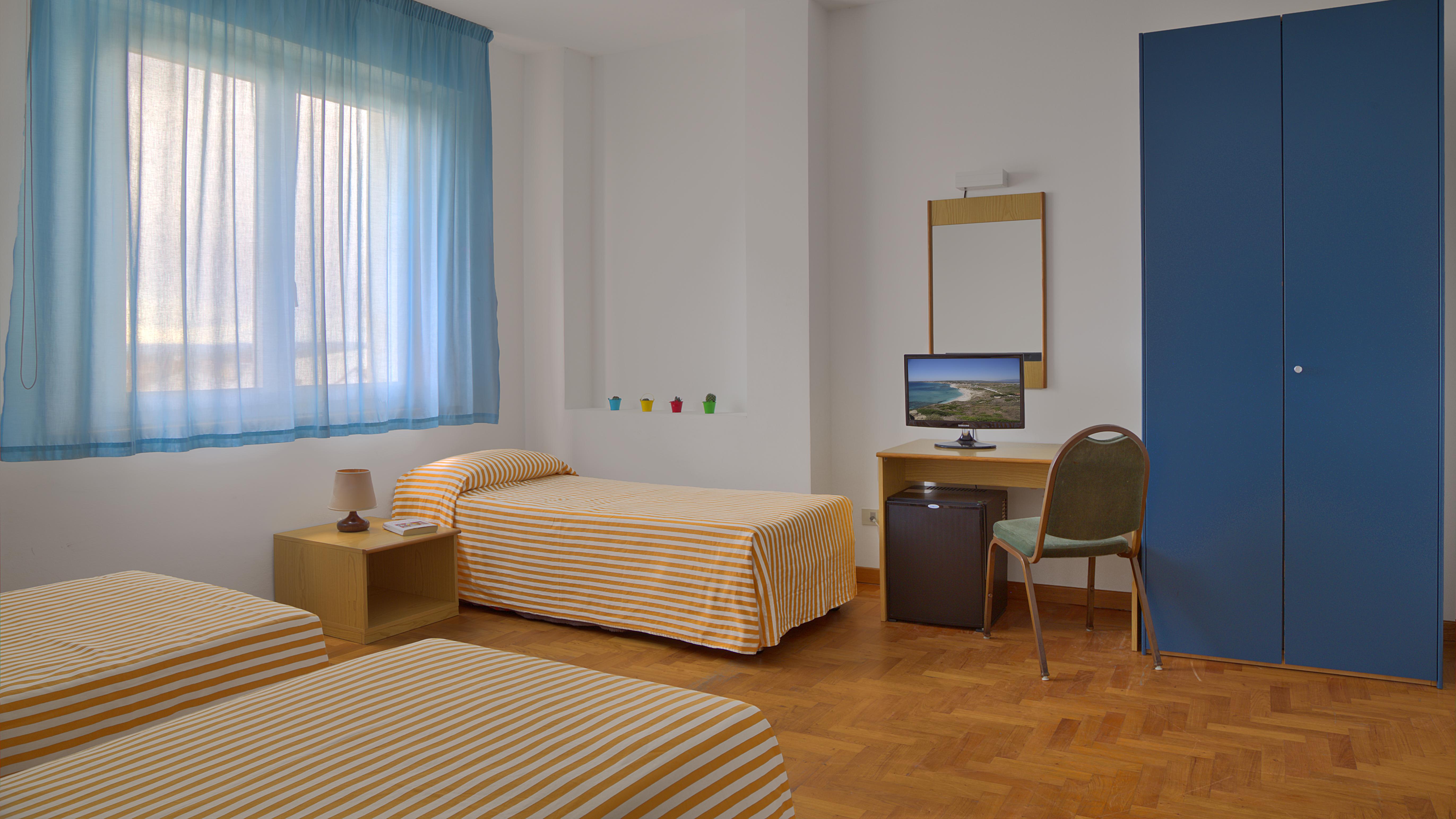 Hotel Mistral Oristano Bagian luar foto