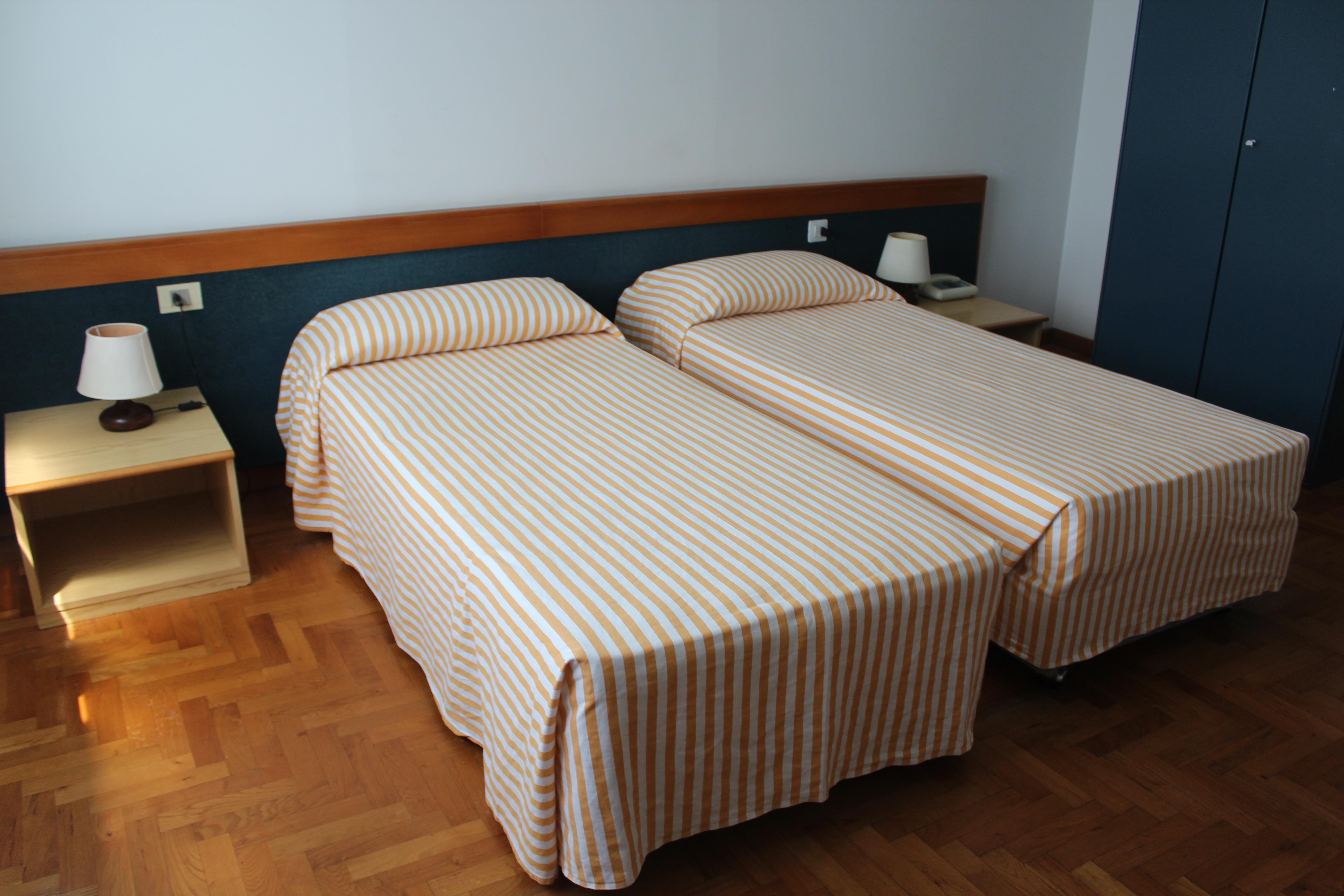 Hotel Mistral Oristano Bagian luar foto
