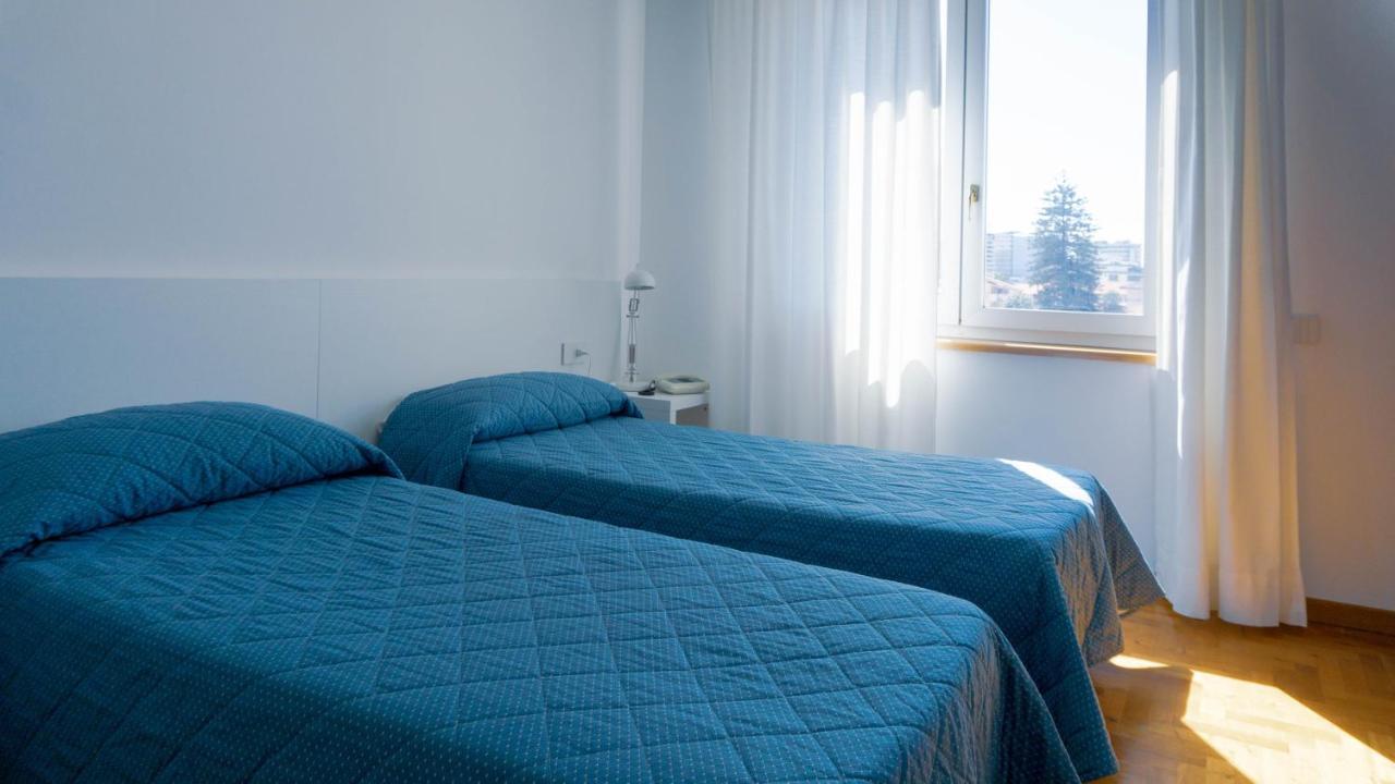 Hotel Mistral Oristano Bagian luar foto